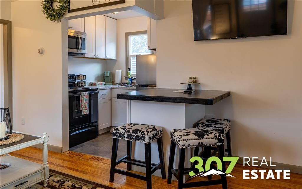 1007 Alger Ave — photo 26 of 49