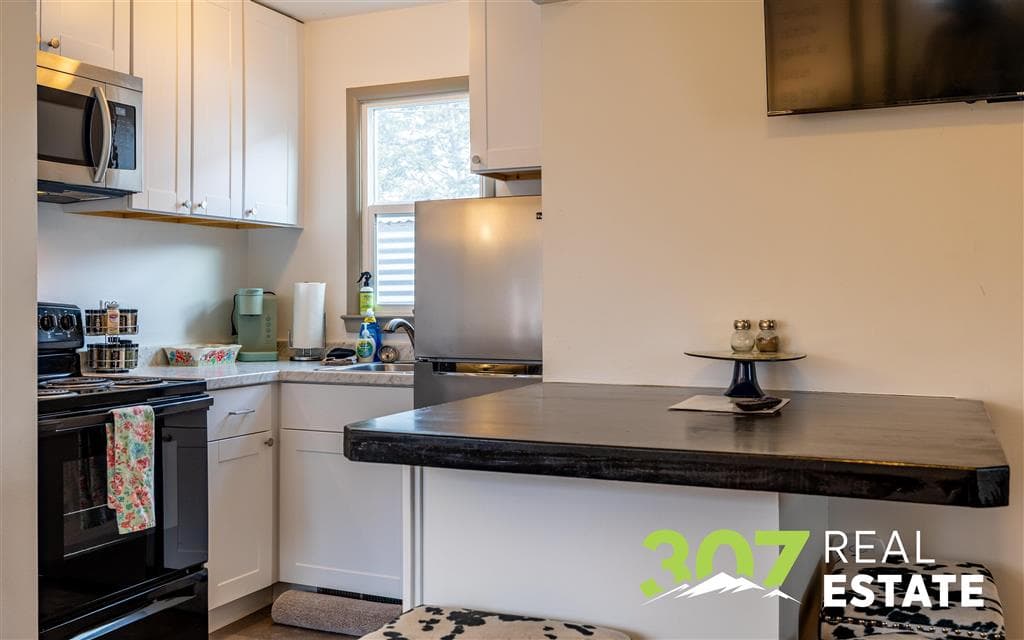 1007 Alger Ave — photo 27 of 49