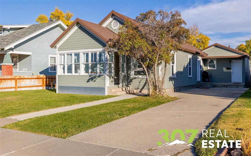 1007 Alger Ave — photo 47 of 49