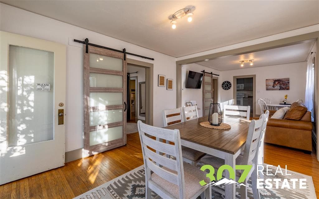 1007 Alger Ave — photo 9 of 49