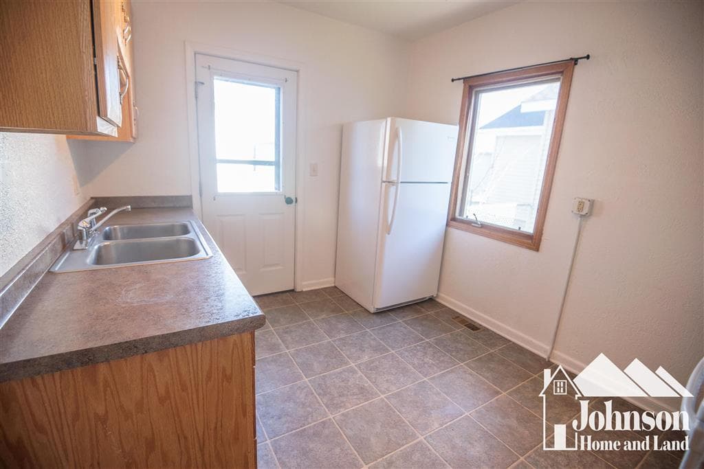 235 N Cheyenne St — photo 12 of 24