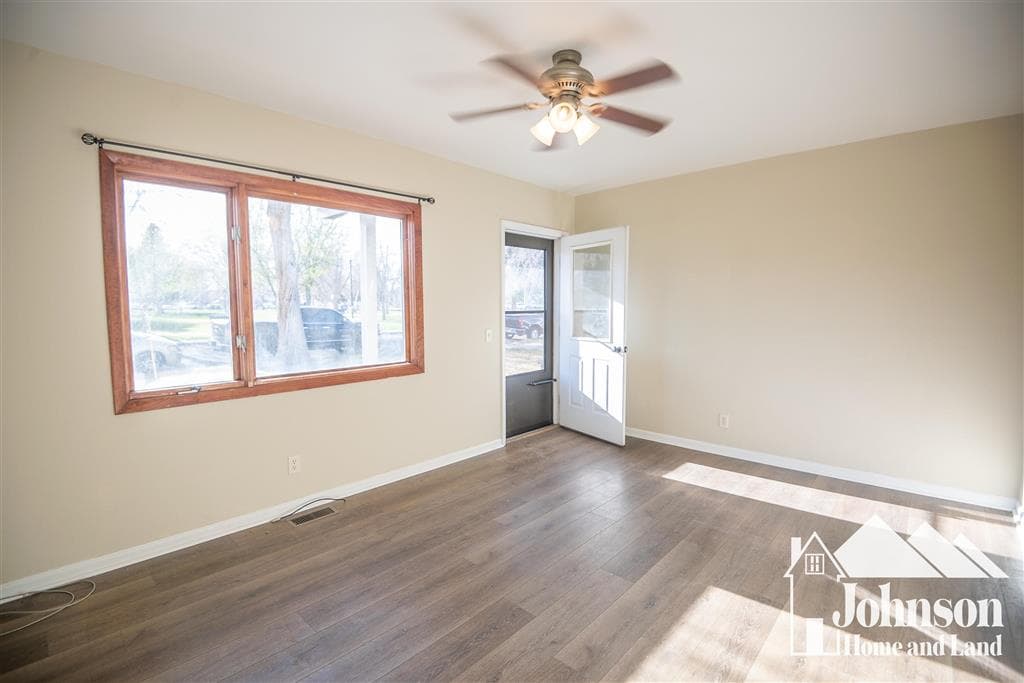 235 N Cheyenne St — photo 4 of 24