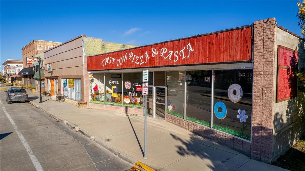 510 Greybull Ave — photo 2 of 25