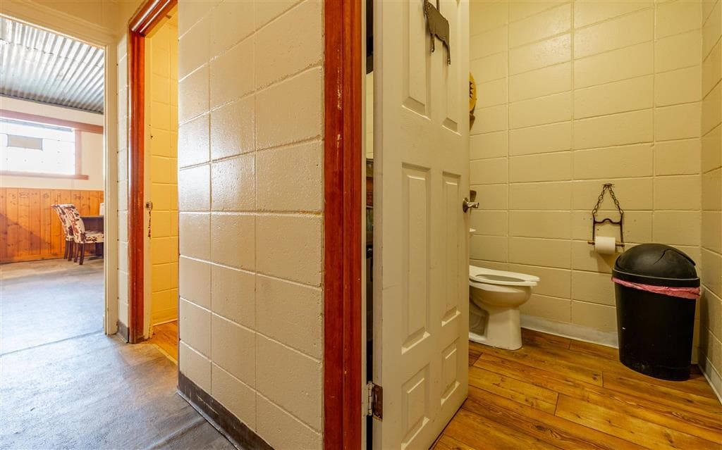 540 1st Ave S — photo 11 of 19