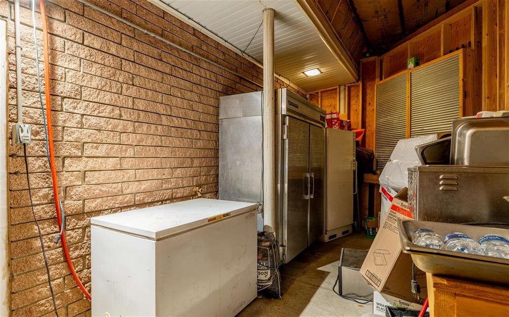 540 1st Ave S — photo 15 of 19