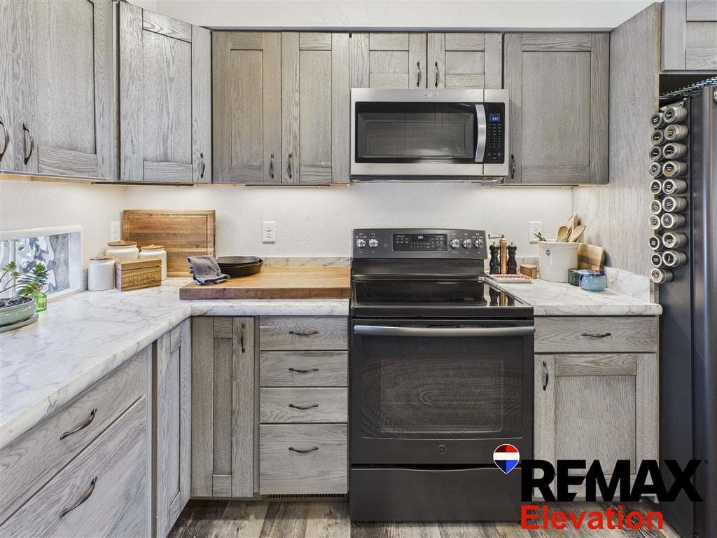 210 W 1st St — photo 11 of 77