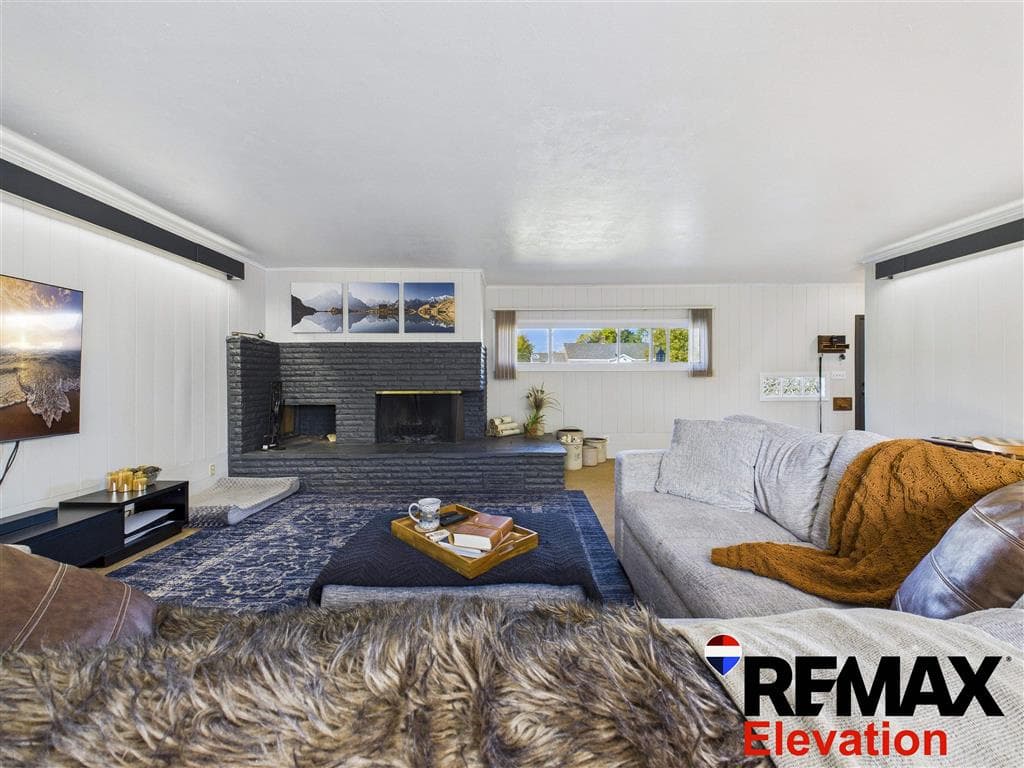 210 W 1st St — photo 17 of 77