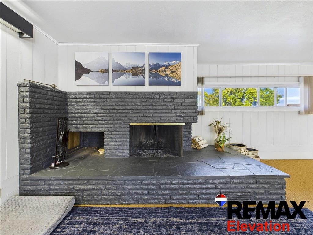 210 W 1st St — photo 22 of 77