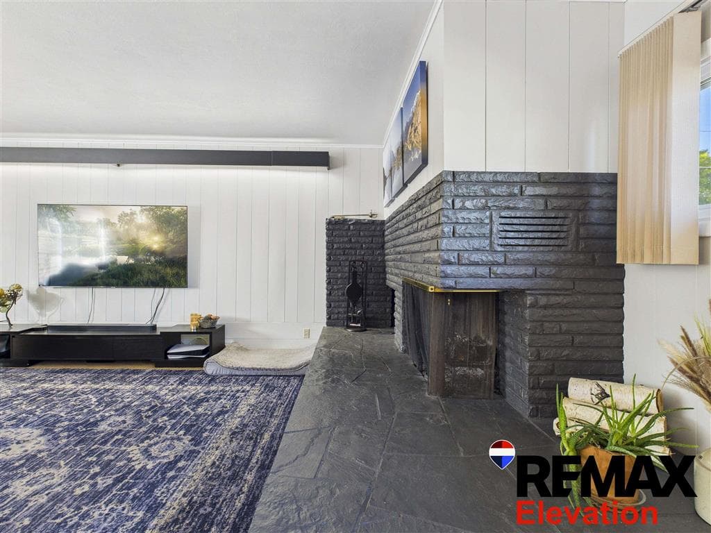 210 W 1st St — photo 23 of 77