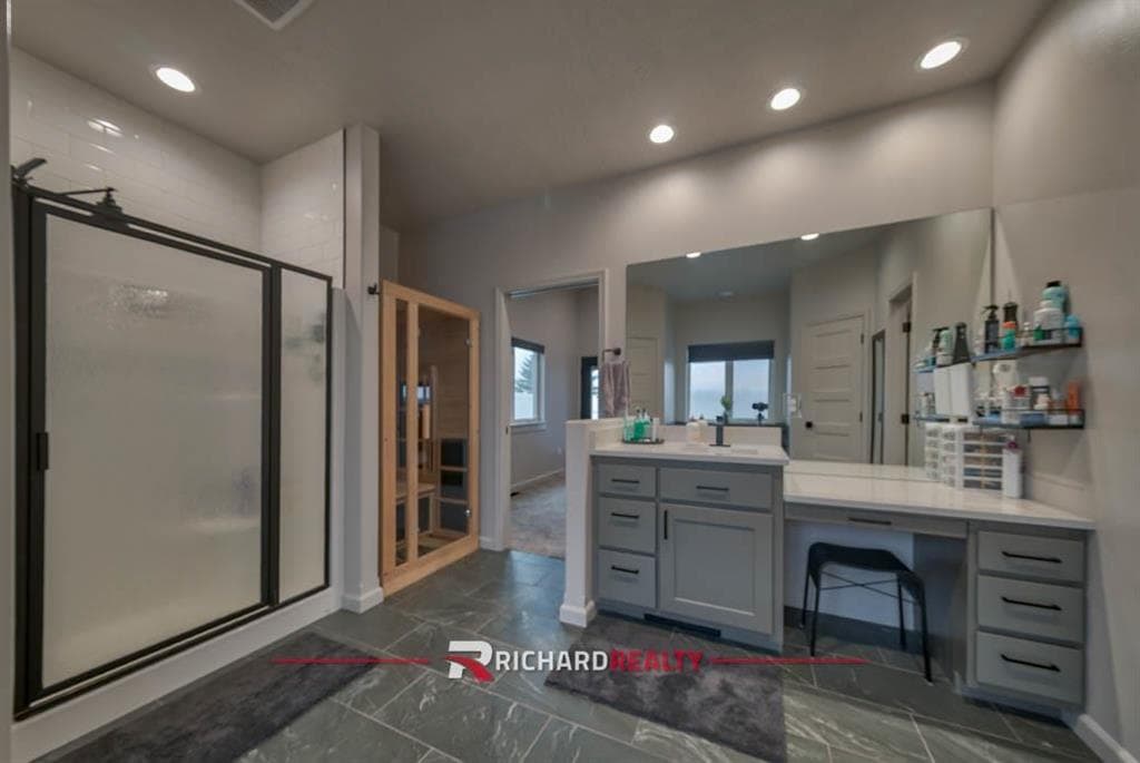 755 Go Around Loop — photo 20 of 35