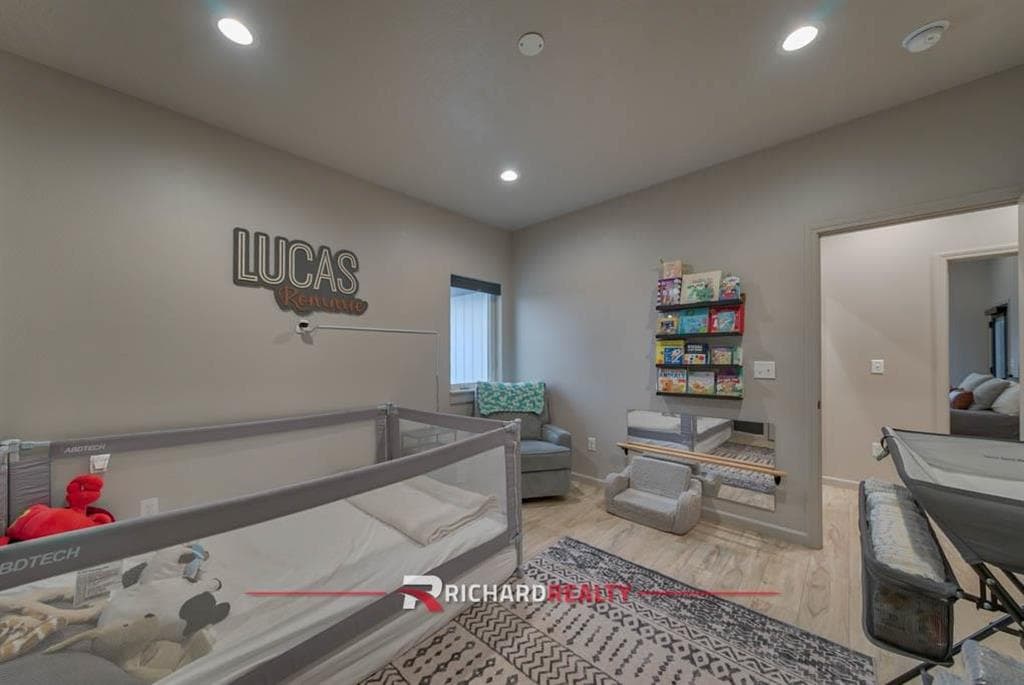 755 Go Around Loop — photo 23 of 35