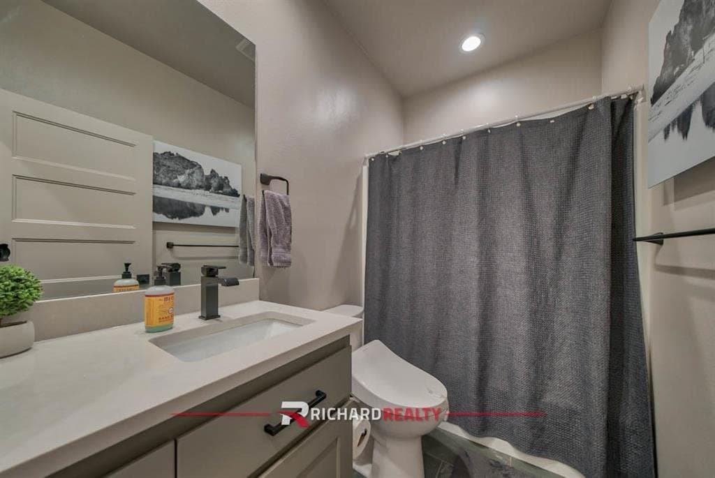 755 Go Around Loop — photo 24 of 35