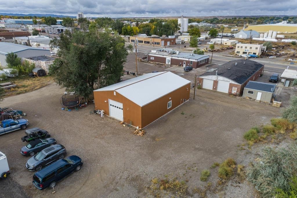 607 & 609 West Lane photo 1