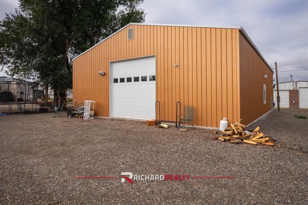 607 & 609 West Lane — photo 37 of 43