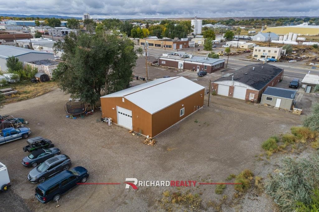 607 & 609 West Lane — photo 8 of 43