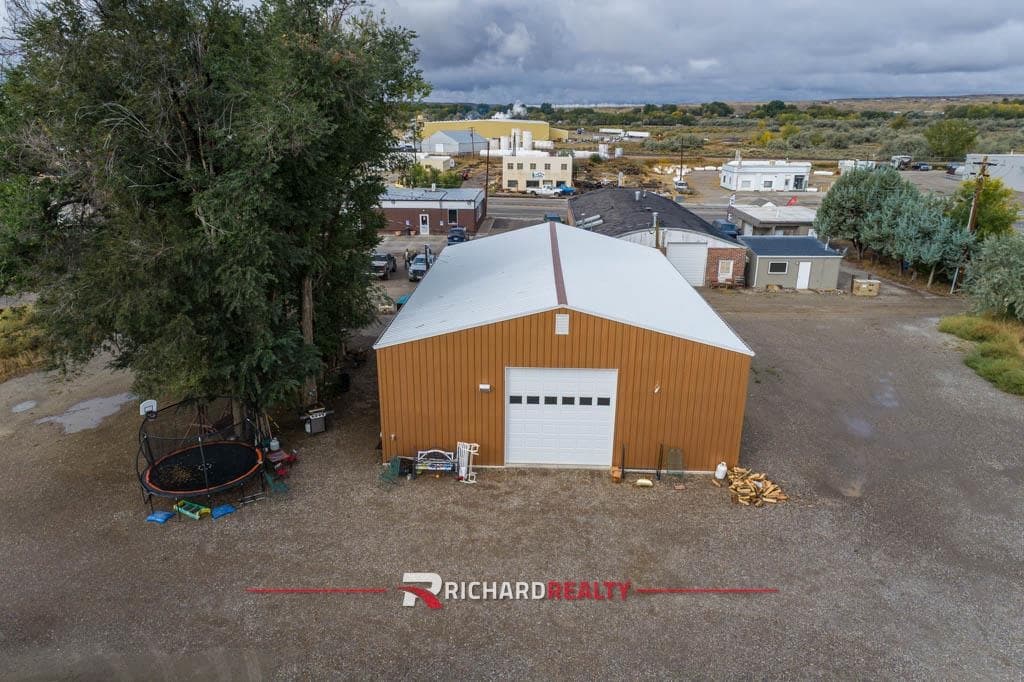 607 & 609 West Lane — photo 9 of 43