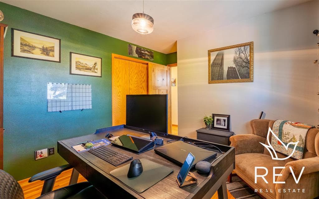 2307 Carter Ave — photo 15 of 36