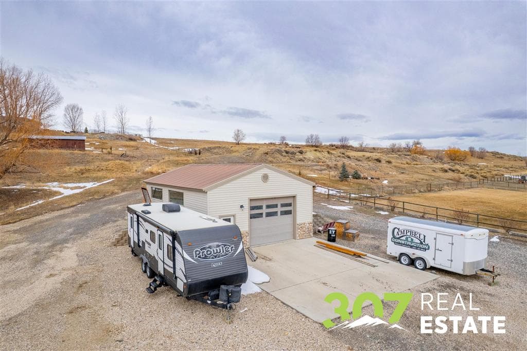 17 Justice Ln — photo 2 of 16