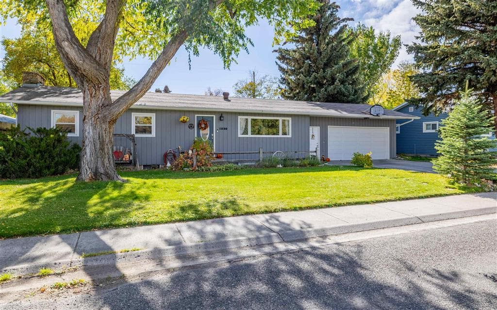 1220 Alpine Ave photo 1