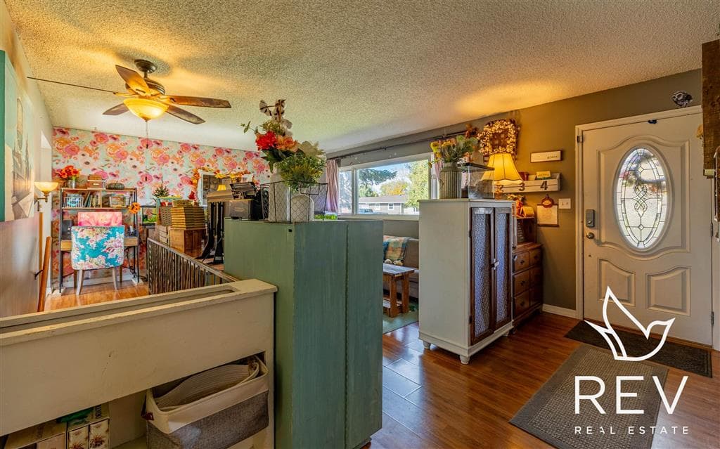 1220 Alpine Ave — photo 2 of 49