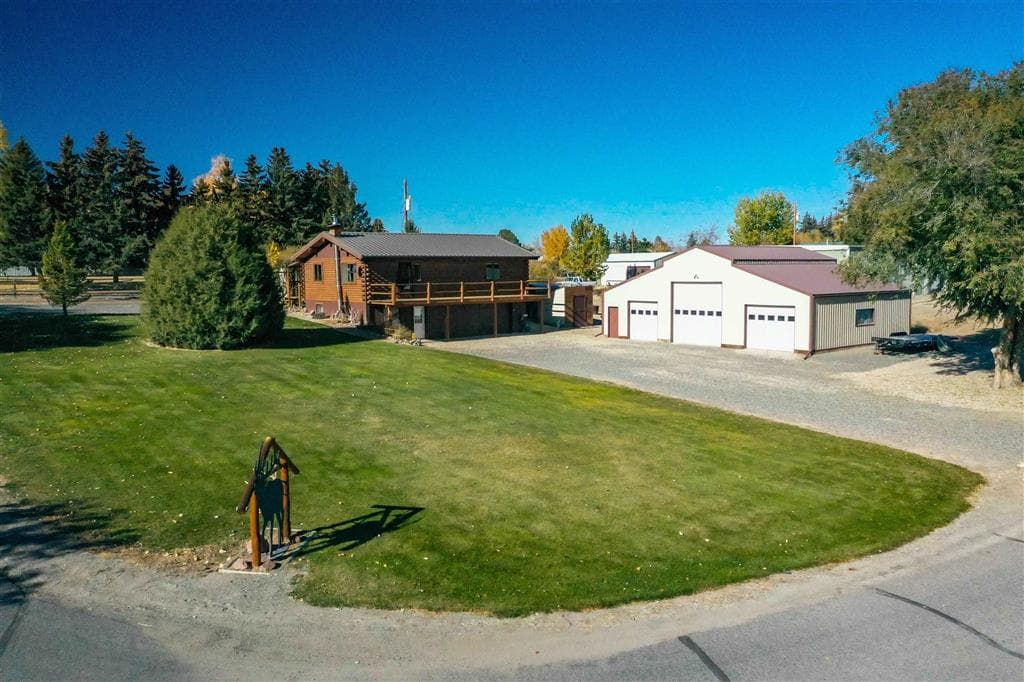 300 Lewis Ave photo 1