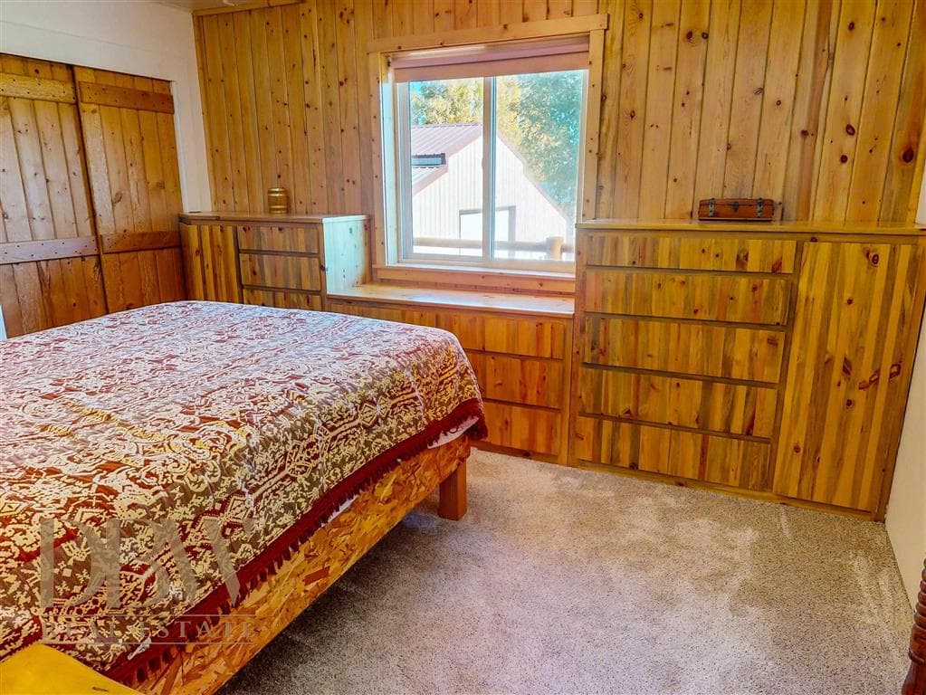 300 Lewis Ave — photo 11 of 40