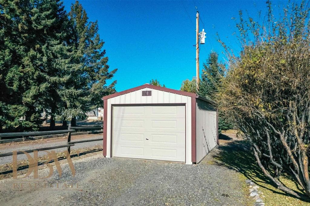 300 Lewis Ave — photo 31 of 40