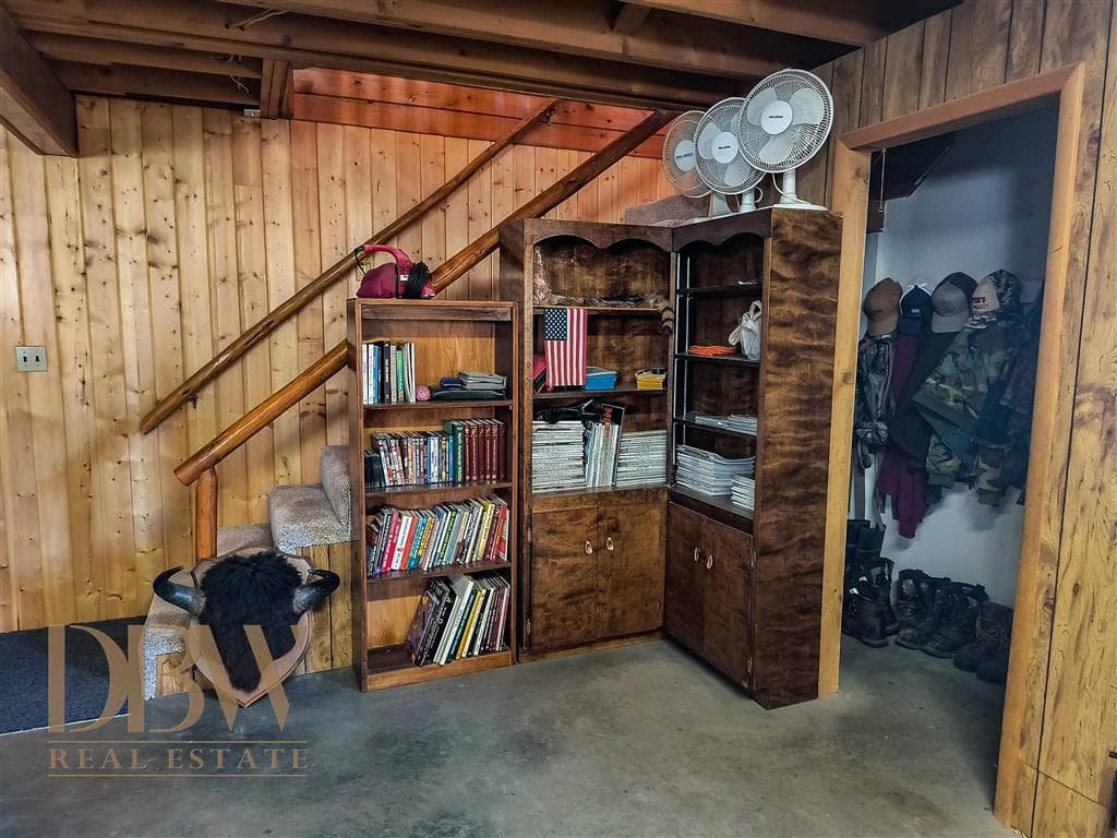 300 Lewis Ave — photo 34 of 40