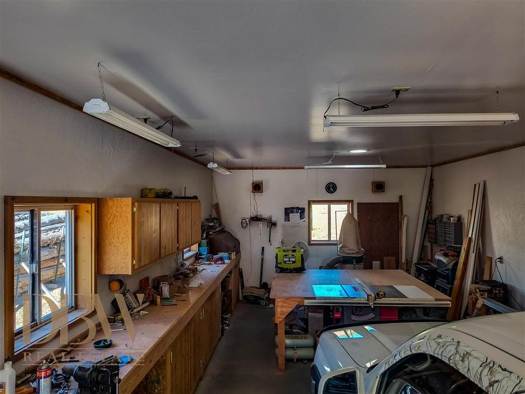 300 Lewis Ave — photo 37 of 40