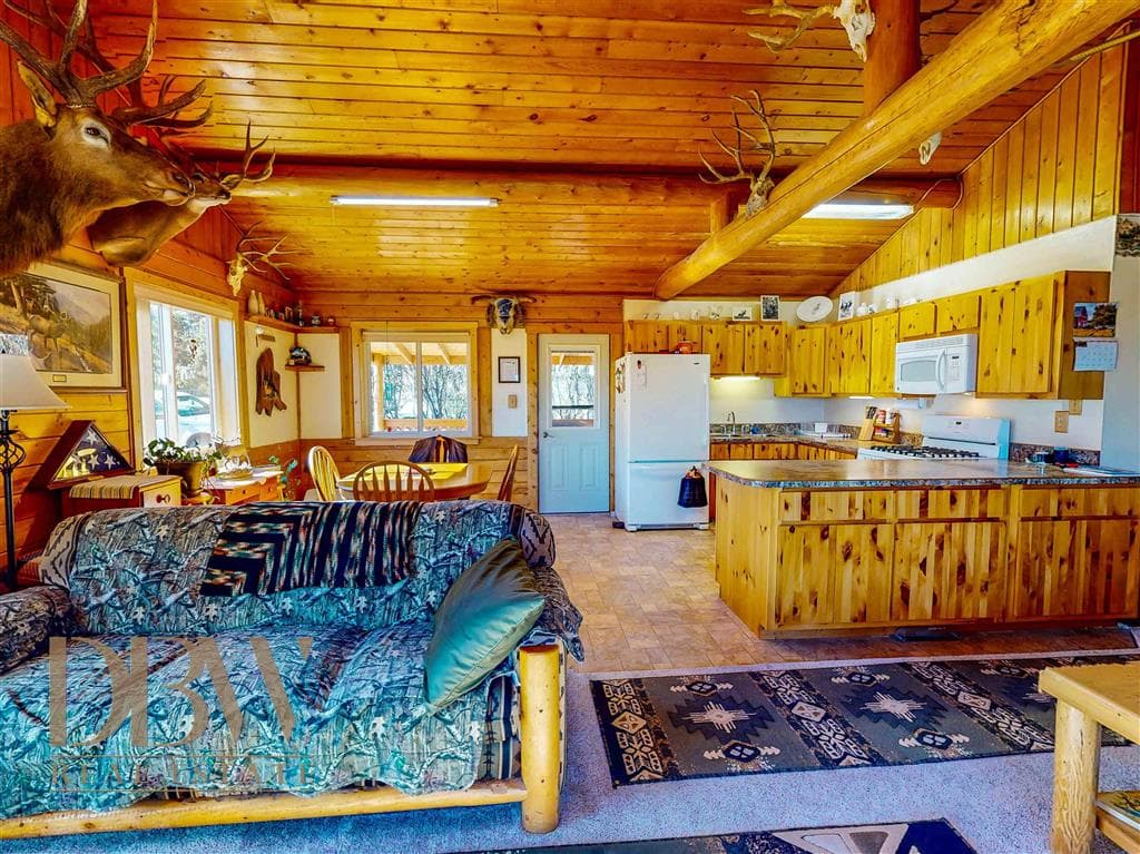 300 Lewis Ave — photo 8 of 40