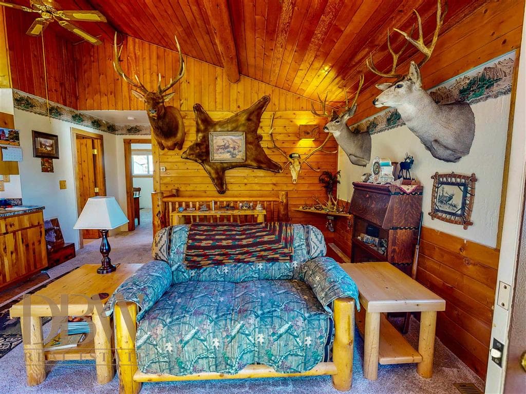 300 Lewis Ave — photo 9 of 40