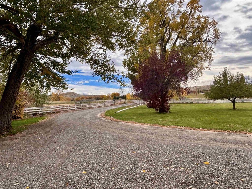 969 Hwy 14 — photo 60 of 63