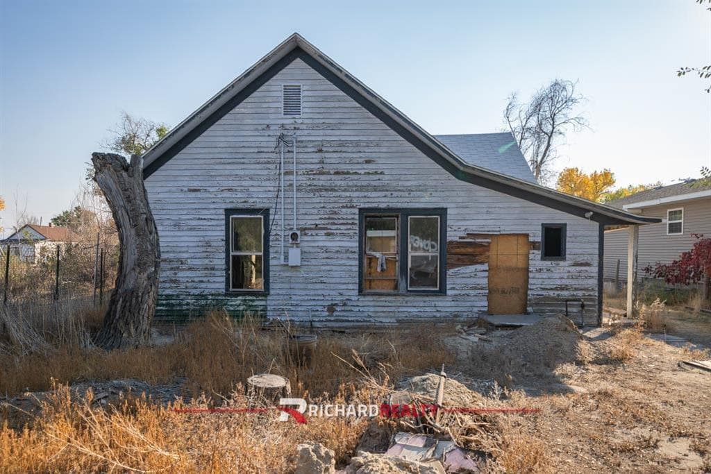 205 N Sherman Ave — photo 11 of 18