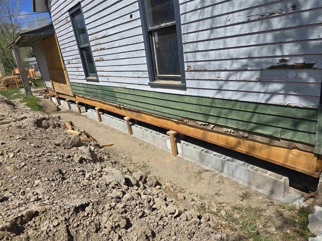 205 N Sherman Ave — photo 19 of 20