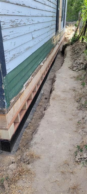 205 N Sherman Ave — photo 23 of 24