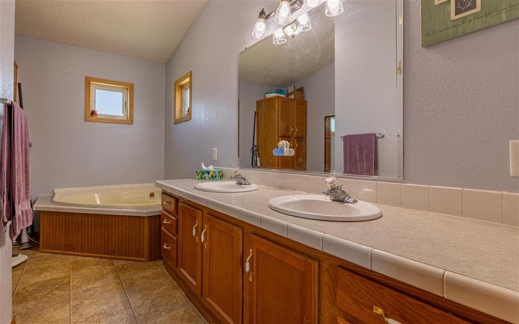 138 Pleasant View Dr — photo 16 of 34