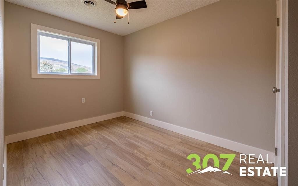 2202 Haugen St — photo 8 of 13