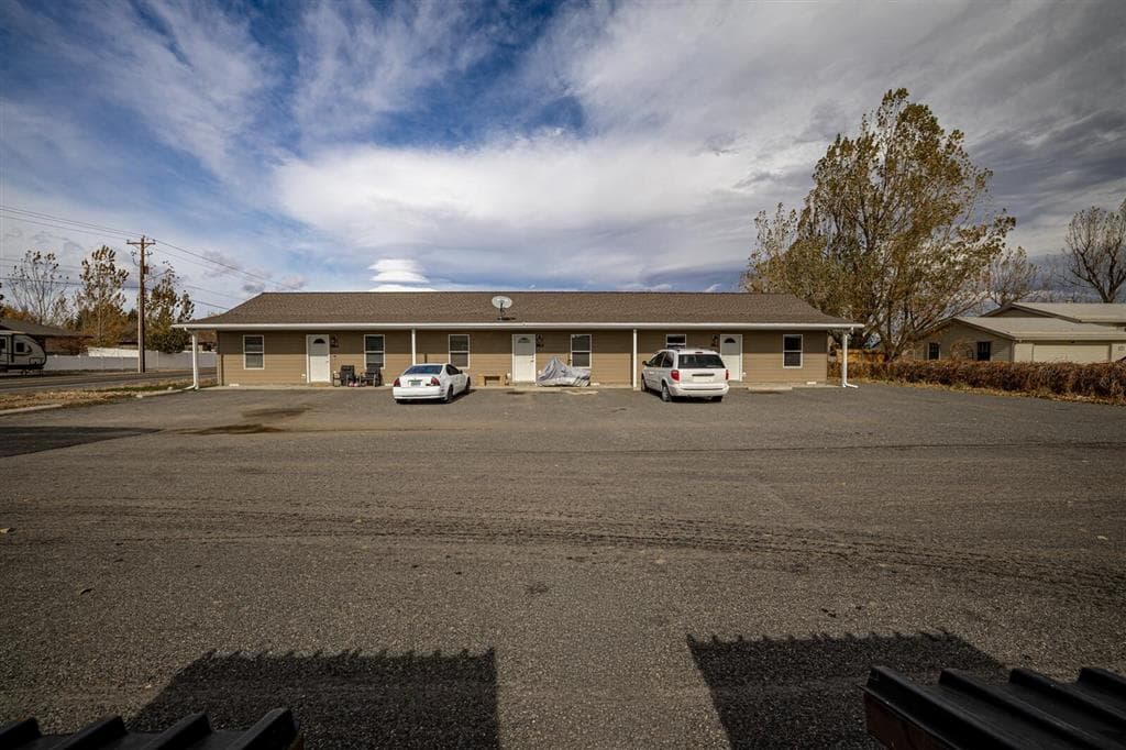 3005 Kent Ave — photo 4 of 23