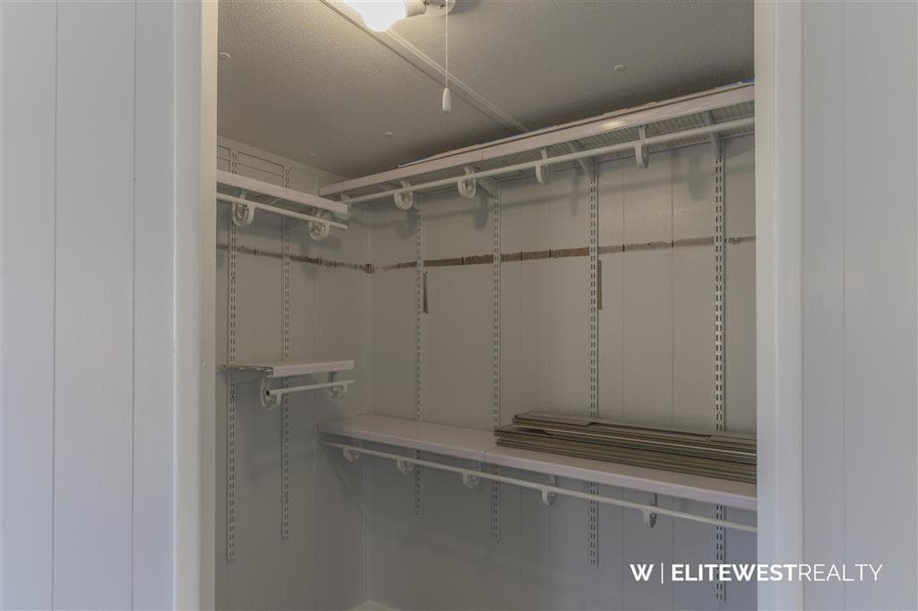 23 3rd Ave W — photo 20 of 35