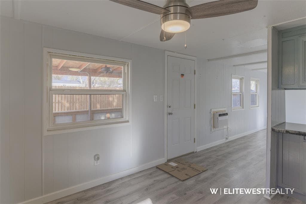 23 3rd Ave W — photo 6 of 35