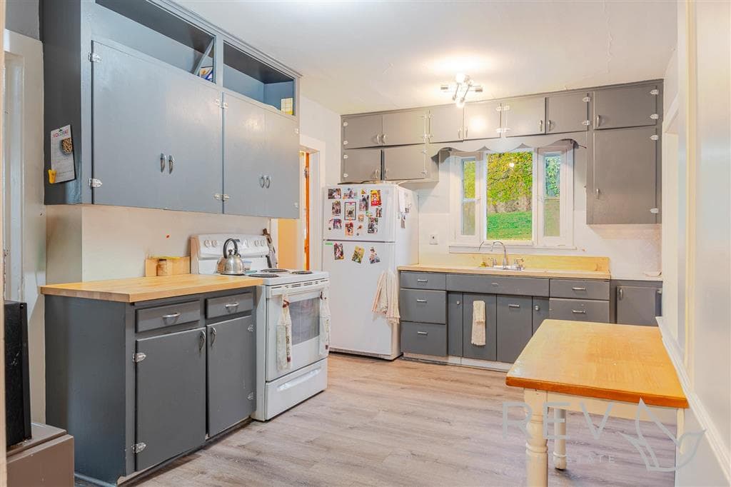 1344 Alger Ave — photo 12 of 25