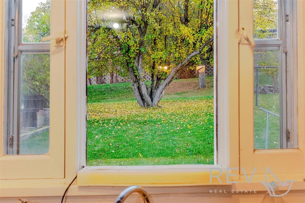 1344 Alger Ave — photo 14 of 25