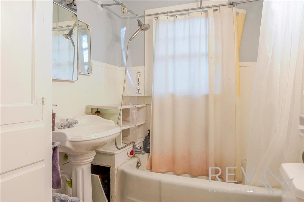 1344 Alger Ave — photo 17 of 25