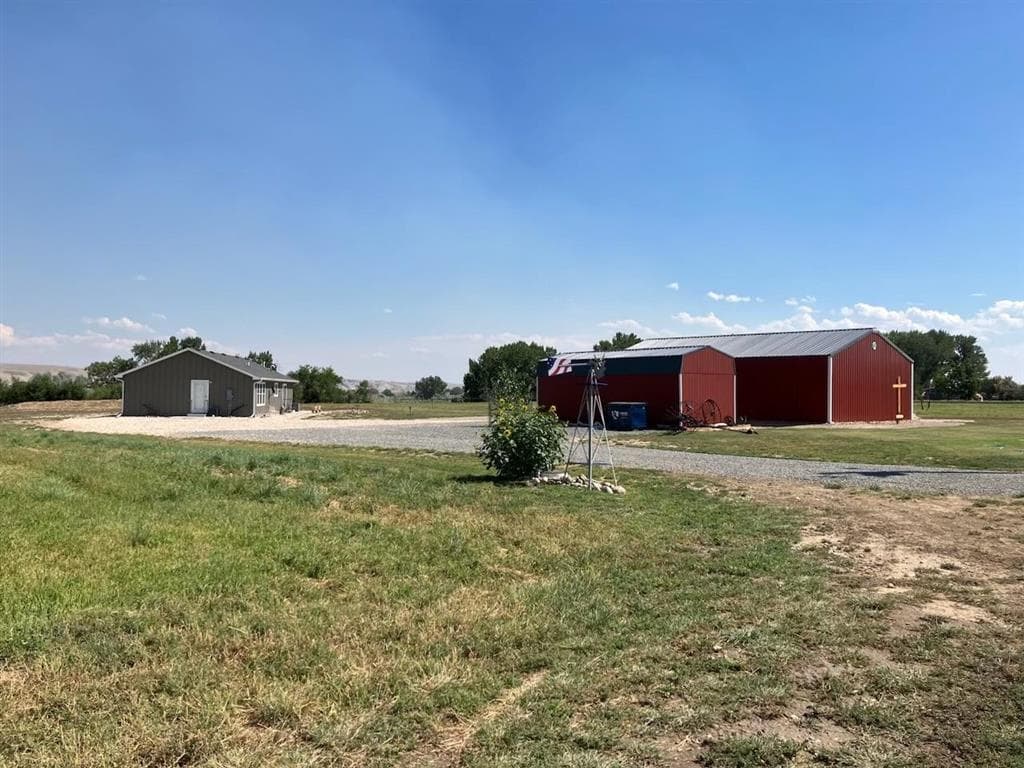 4127 Golf Course Rd — photo 5 of 59