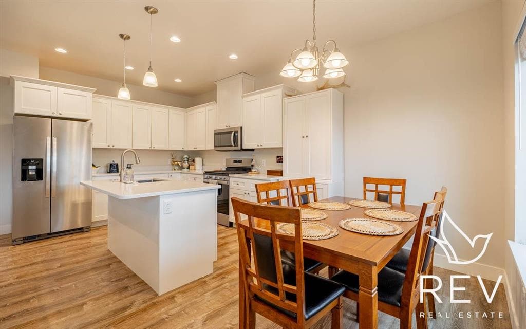 2867 Legacy Lane — photo 5 of 35