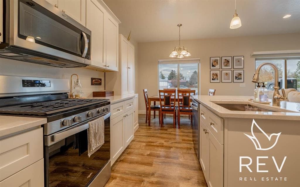 2867 Legacy Lane — photo 8 of 35