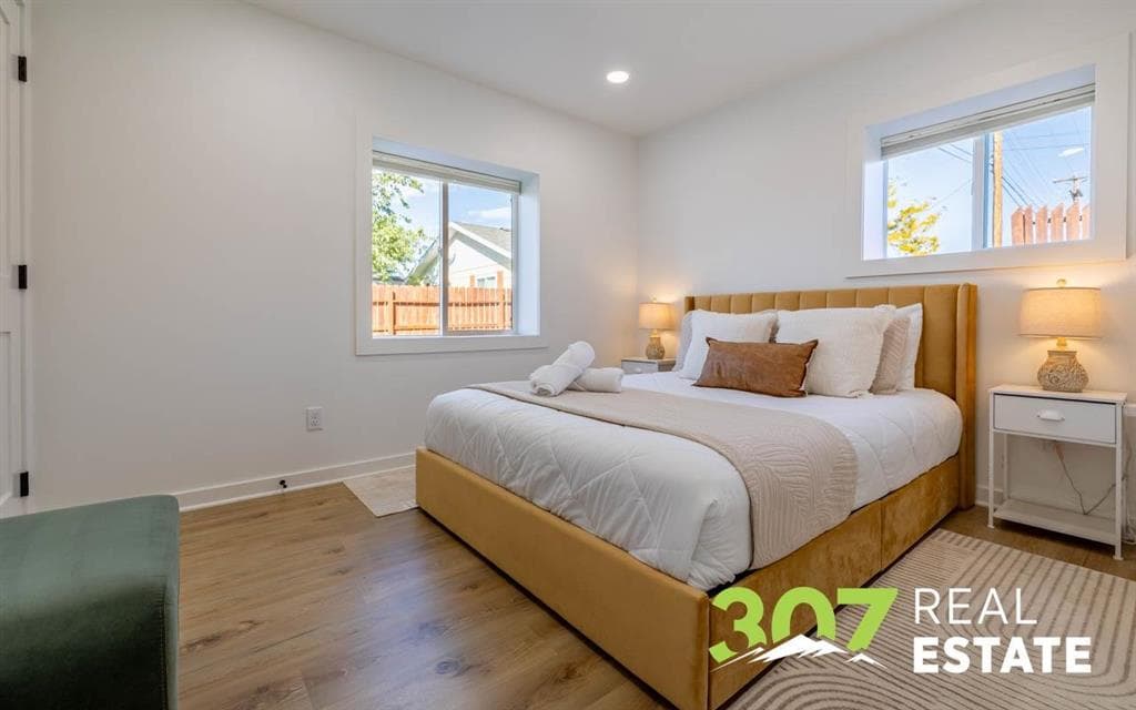 1337 Wyoming Ave — photo 11 of 50