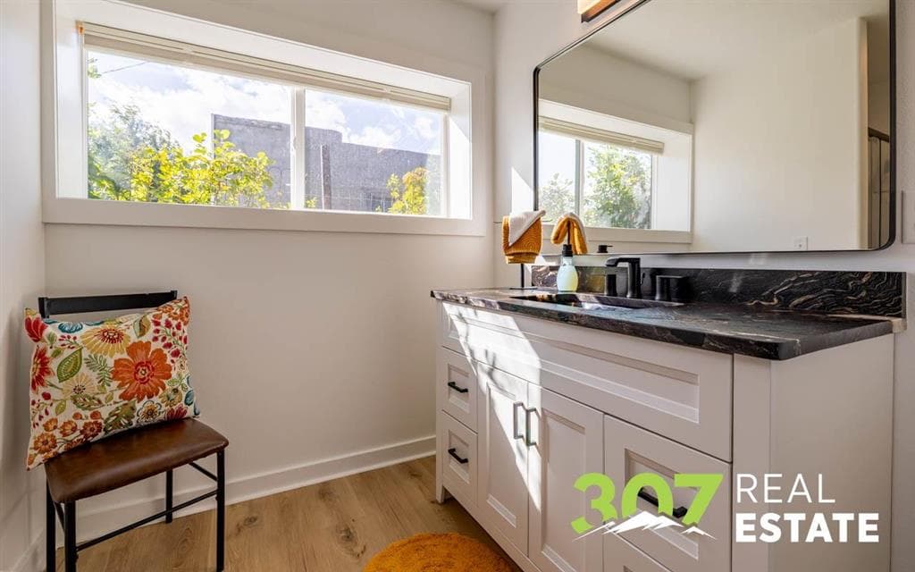 1337 Wyoming Ave — photo 12 of 50