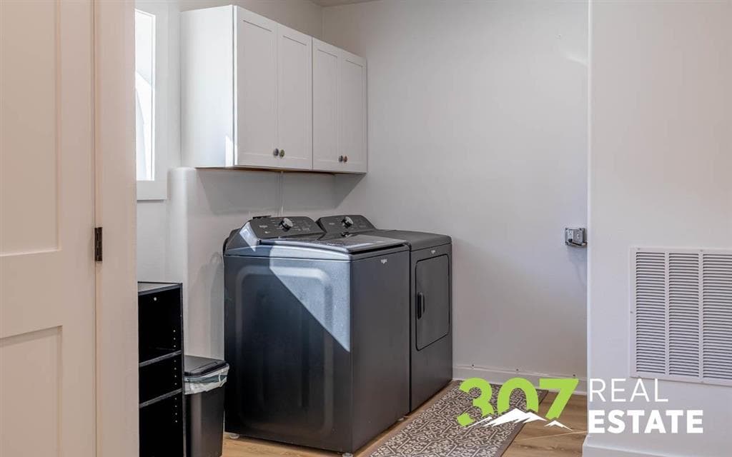 1337 Wyoming Ave — photo 15 of 50