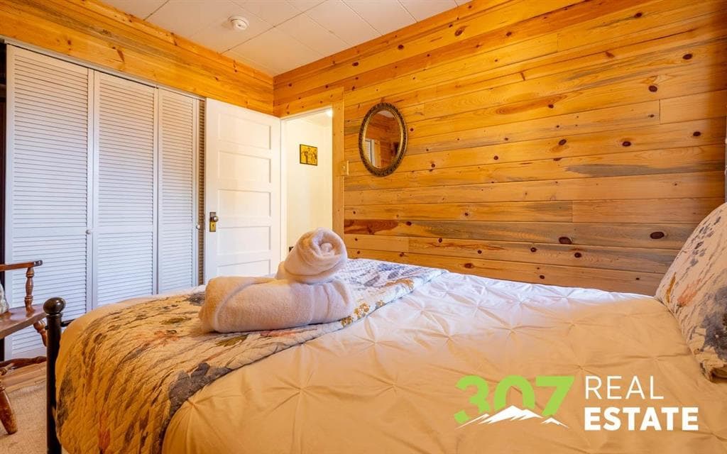 1337 Wyoming Ave — photo 26 of 50